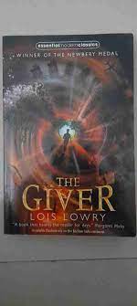 THE GIVER LOIS LOWRY